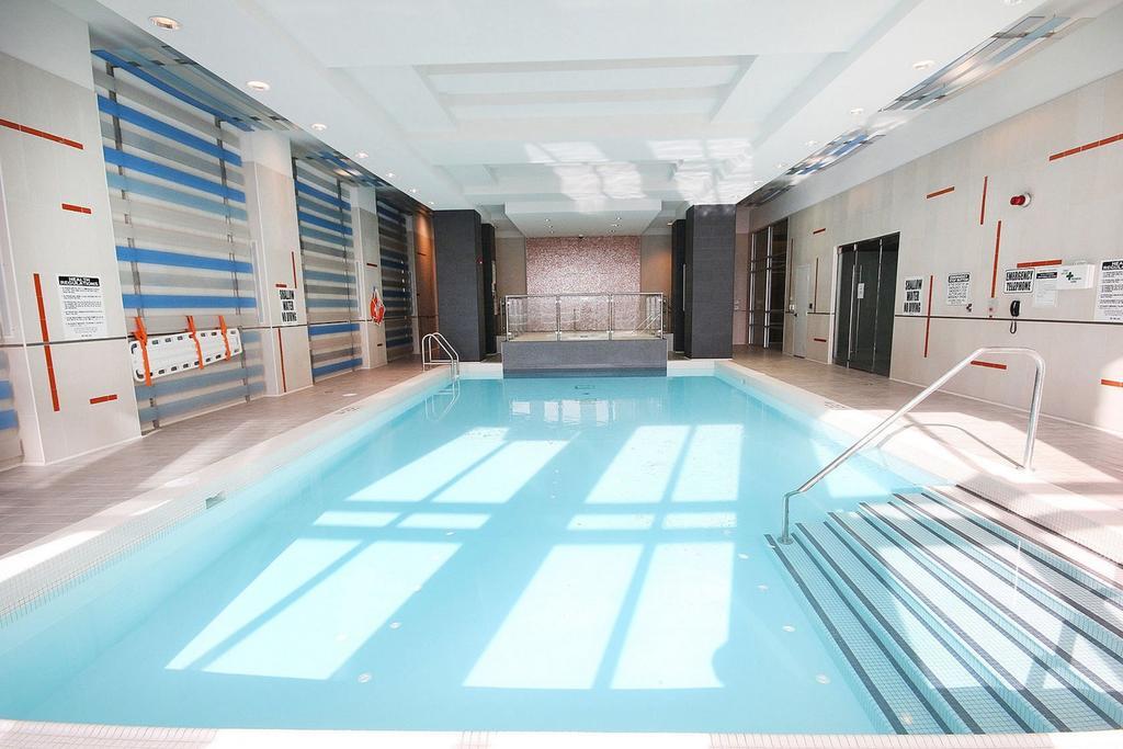 Whitehall Suites - Mississauga Furnished Apartments Luaran gambar
