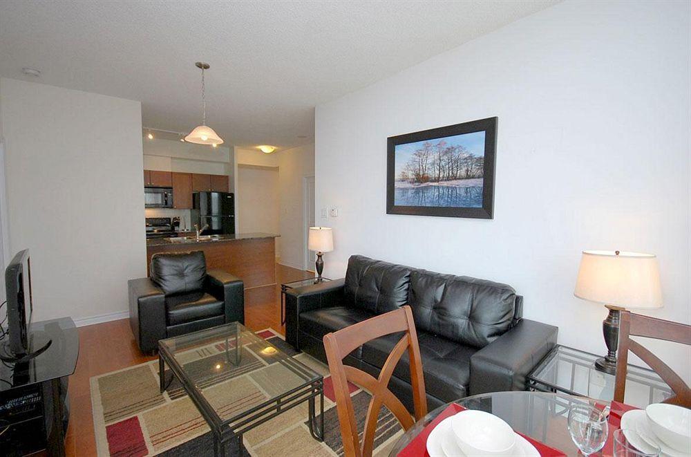 Whitehall Suites - Mississauga Furnished Apartments Luaran gambar