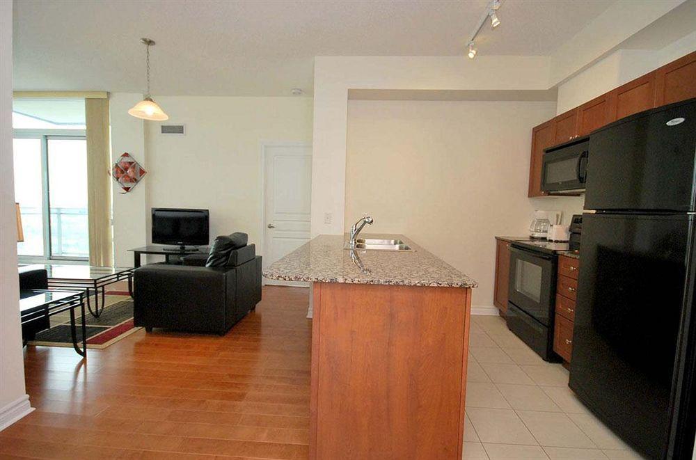 Whitehall Suites - Mississauga Furnished Apartments Luaran gambar