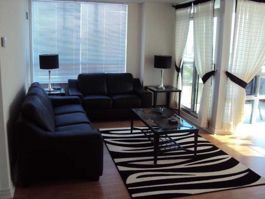 Whitehall Suites - Mississauga Furnished Apartments Luaran gambar
