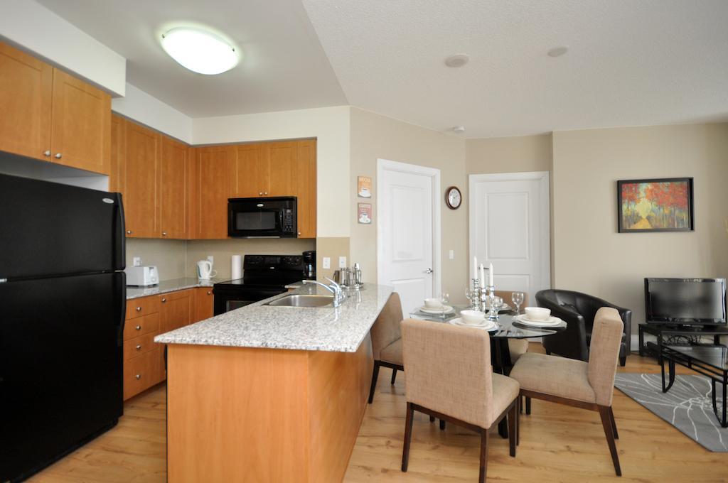Whitehall Suites - Mississauga Furnished Apartments Luaran gambar