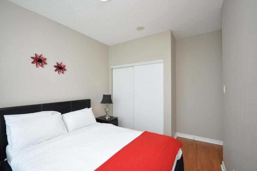 Whitehall Suites - Mississauga Furnished Apartments Luaran gambar