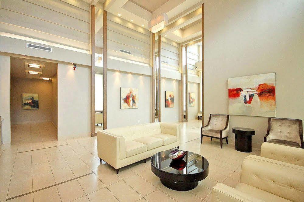 Whitehall Suites - Mississauga Furnished Apartments Luaran gambar