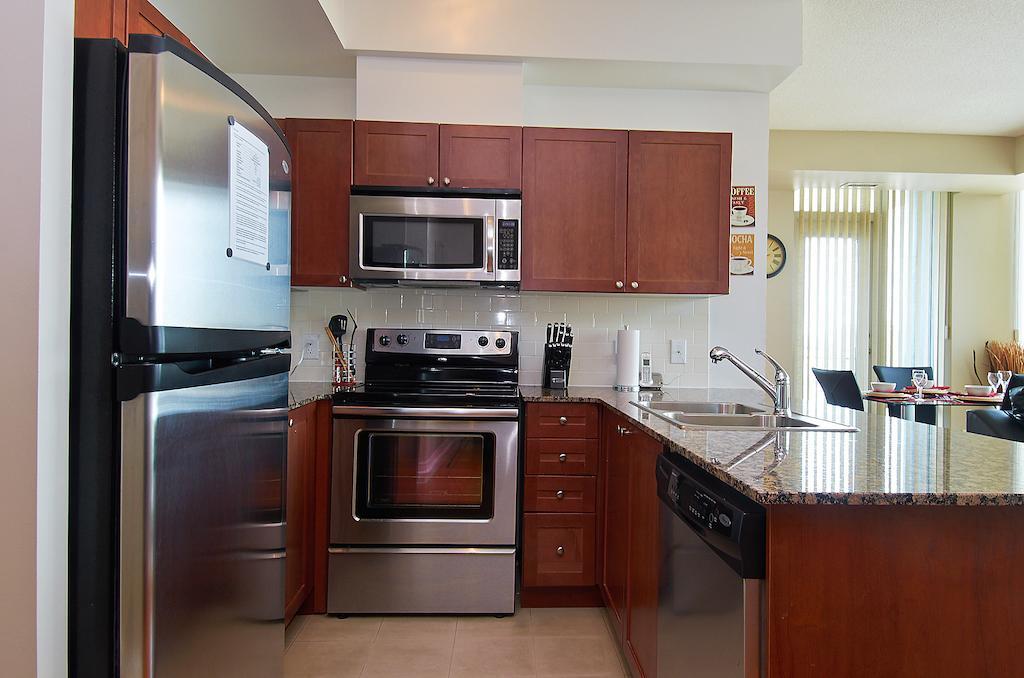 Whitehall Suites - Mississauga Furnished Apartments Luaran gambar