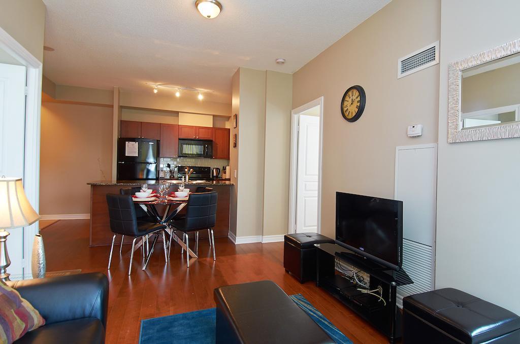 Whitehall Suites - Mississauga Furnished Apartments Luaran gambar