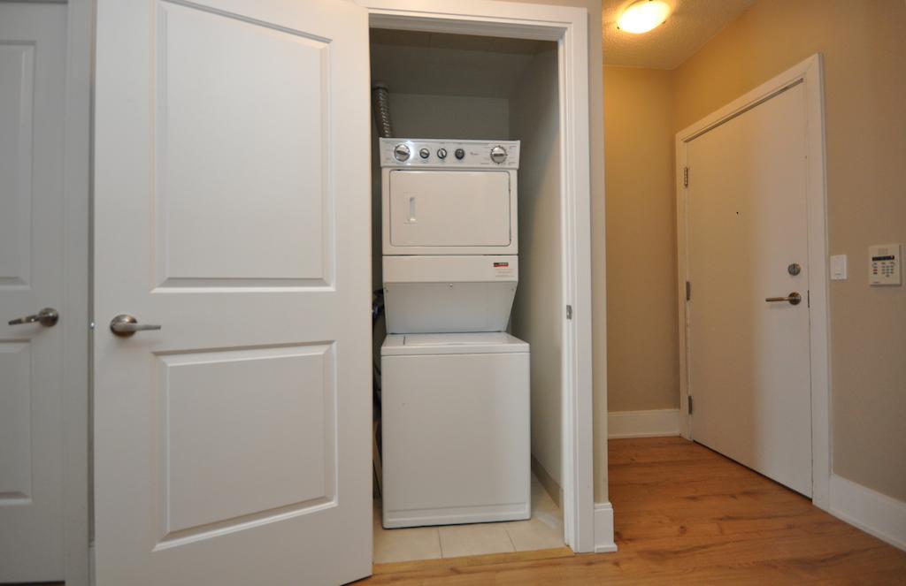 Whitehall Suites - Mississauga Furnished Apartments Luaran gambar